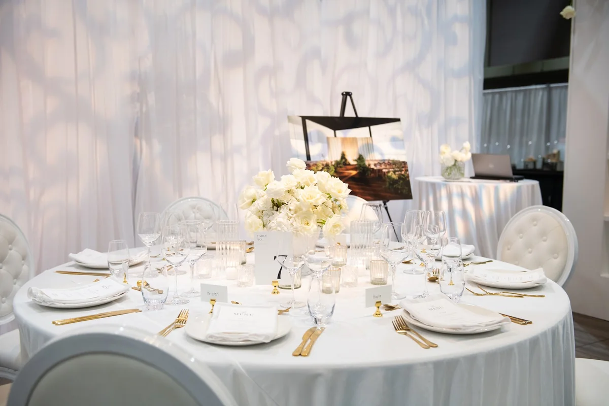 An elegant venue table setting displayed at a previous Wedding Fair event